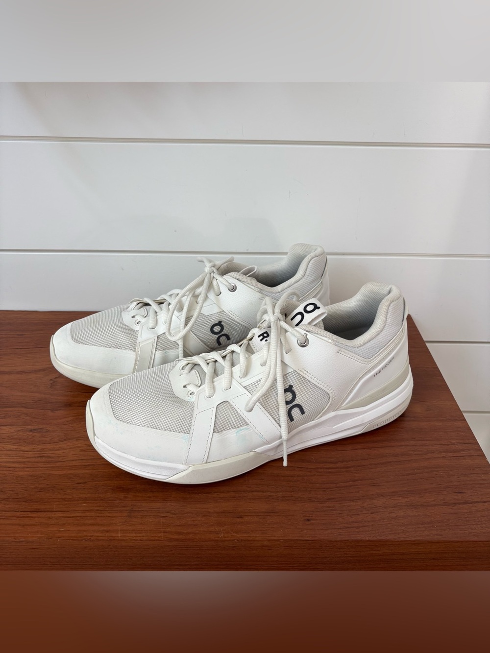 On The Roger Clubhouse Pro CloudTec White Sneakers Shoes Mesh Men’s 11 Athletic